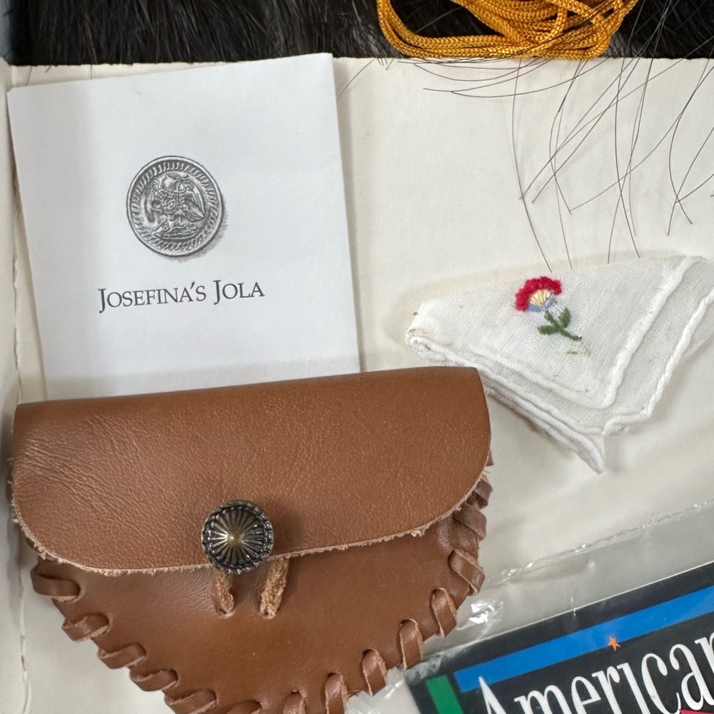 American Girl Pleasant Company vintage Josefina Montoya Doll and 2 outfits/ 1997 - Picture 11 of 13